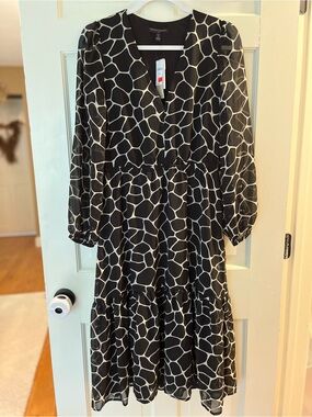 Banana Republic Black & White Giraffe Print V-Neck Tiered Midi Dress